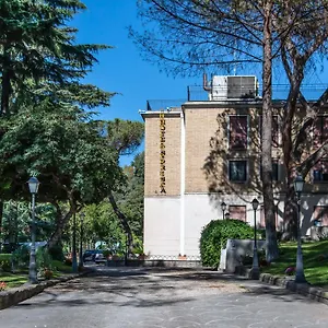 Santa Prisca מלון