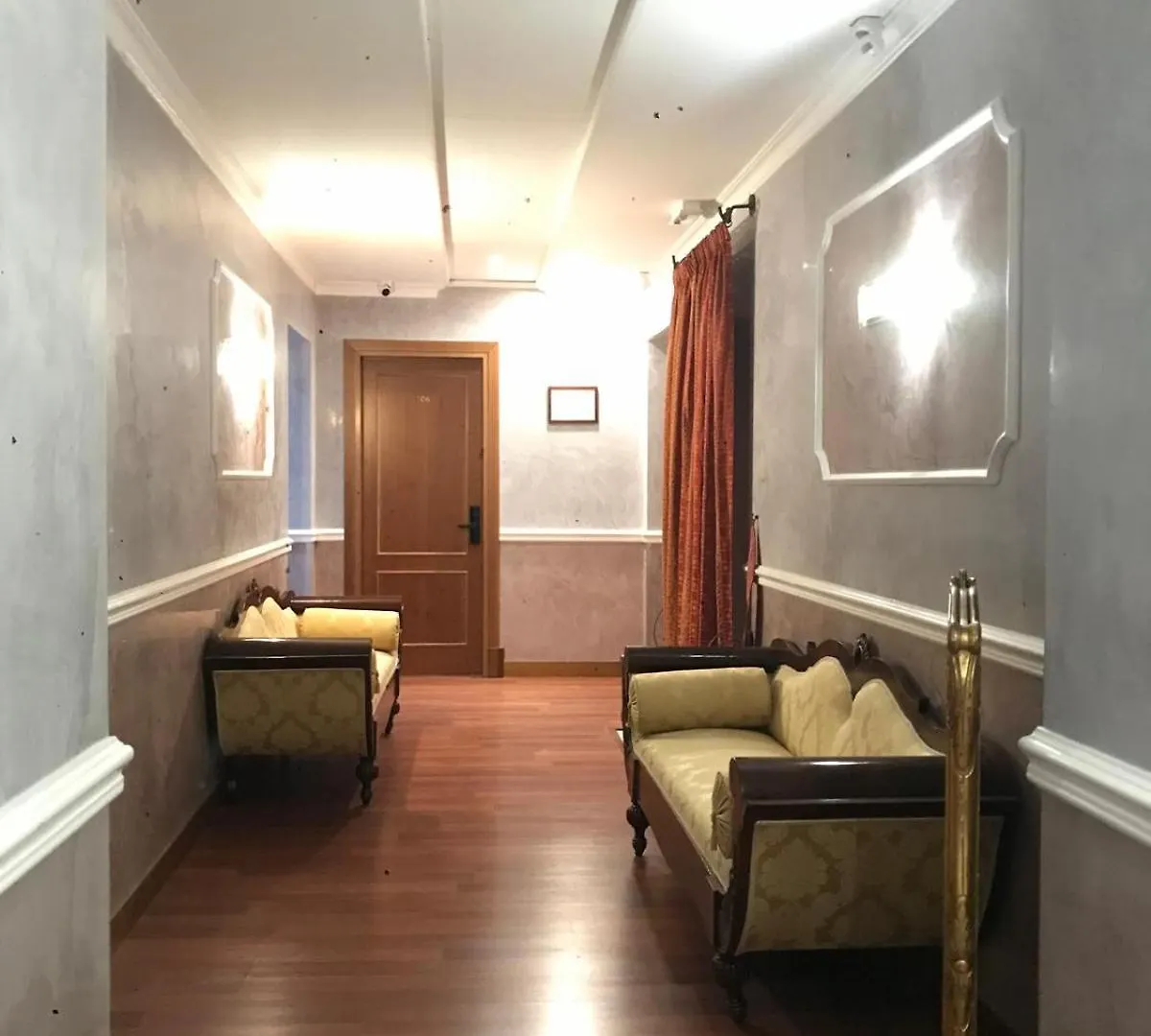 Sandel Giubileo Hotel Rome 2*,